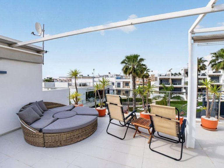 Apartment for Sale in Punta Prima, Alicante 23