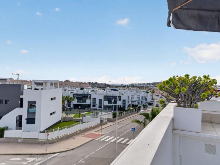 Apartment for Sale in Punta Prima, Alicante 27
