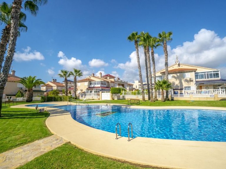 Town House for Sale in Playa Flamenca, Alicante 36
