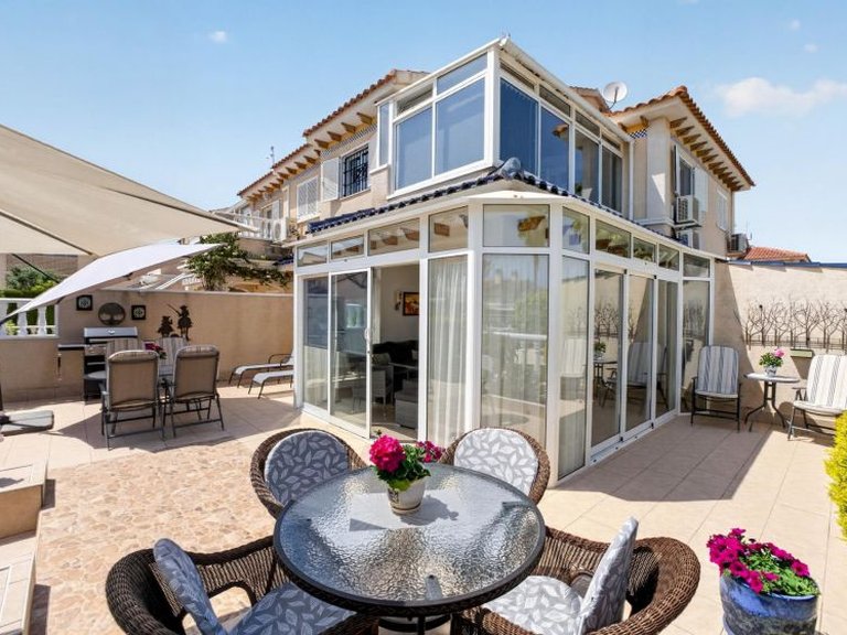 Town House for Sale in Playa Flamenca, Alicante 1