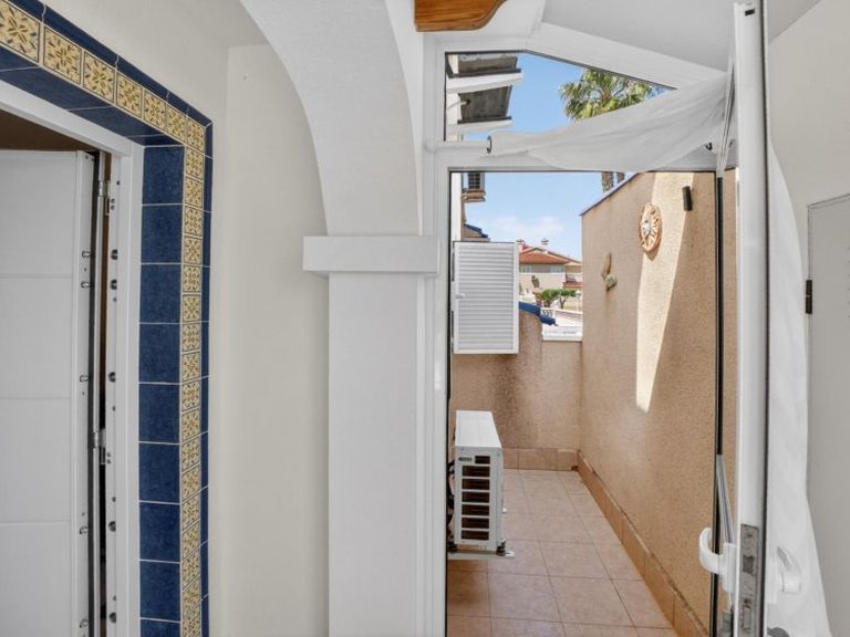 Town House for Sale in Playa Flamenca, Alicante 31