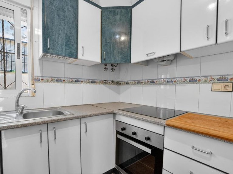 Apartment for Sale in La Florida, Alicante 12