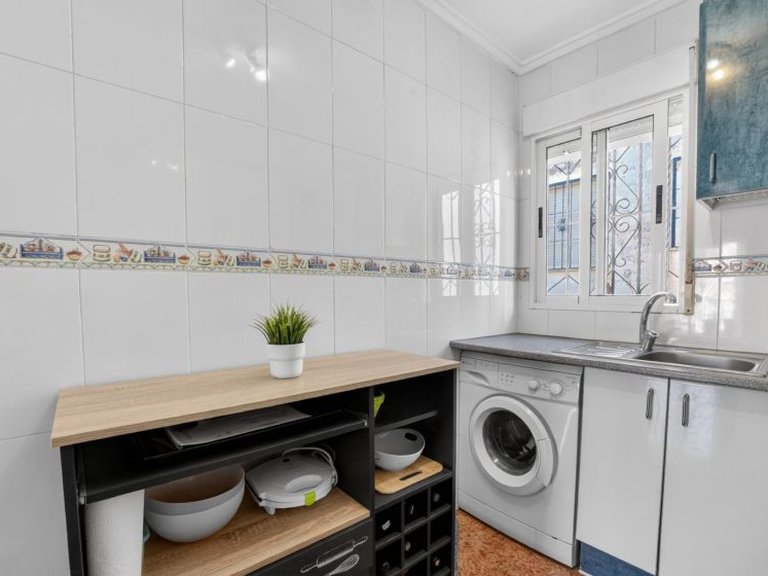 Apartment for Sale in La Florida, Alicante 13