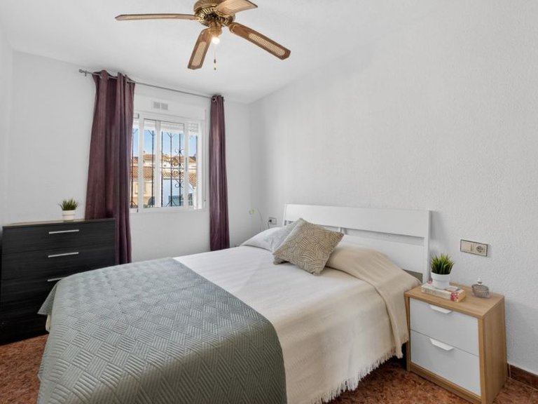 Apartment for Sale in La Florida, Alicante 15