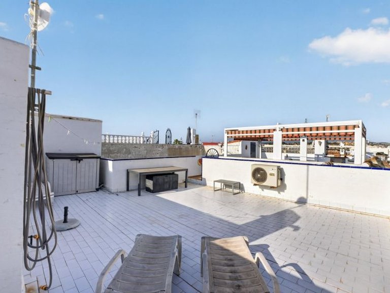 Apartment for Sale in La Florida, Alicante 25