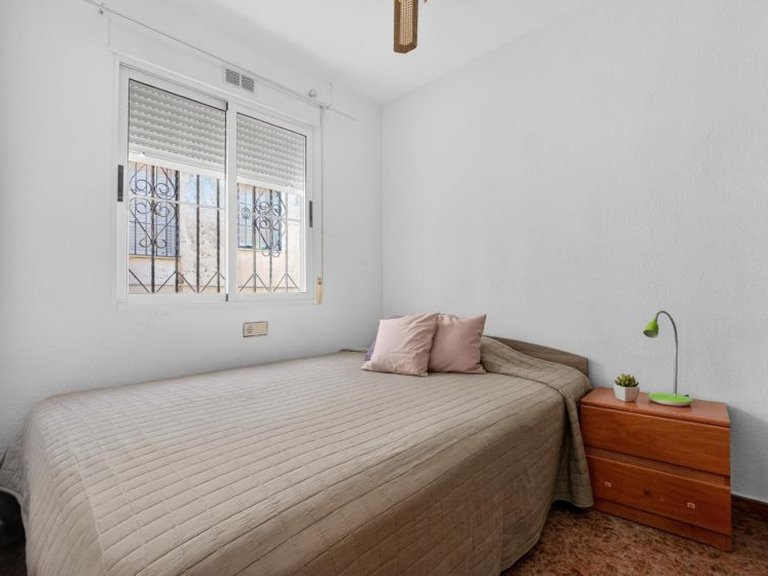 Apartment for Sale in La Florida, Alicante 21