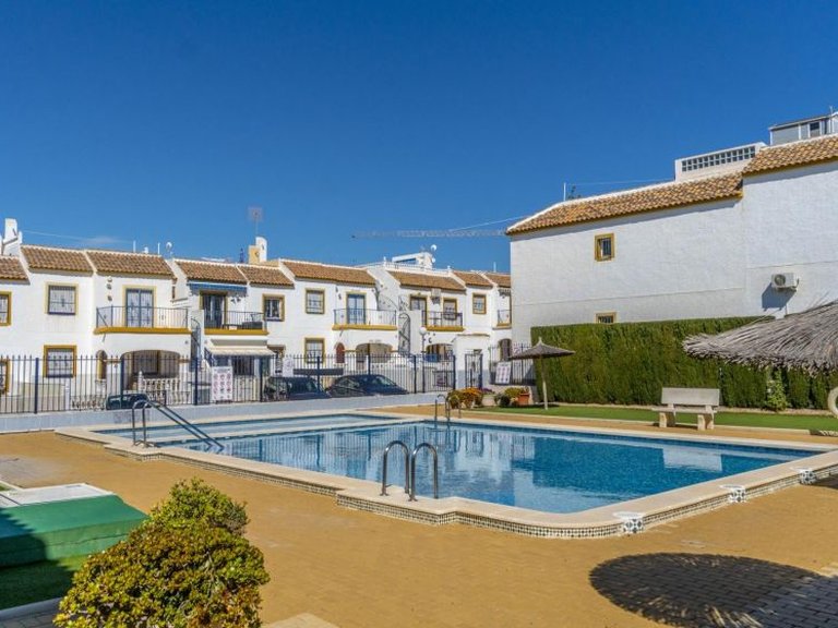 Apartment for Sale in La Florida, Alicante 27