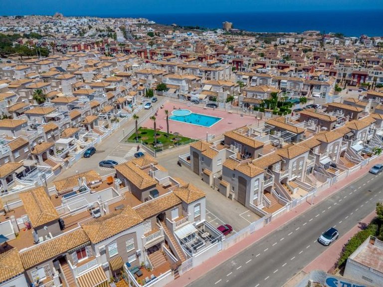 Apartment for Sale in Torrevieja, Alicante 33