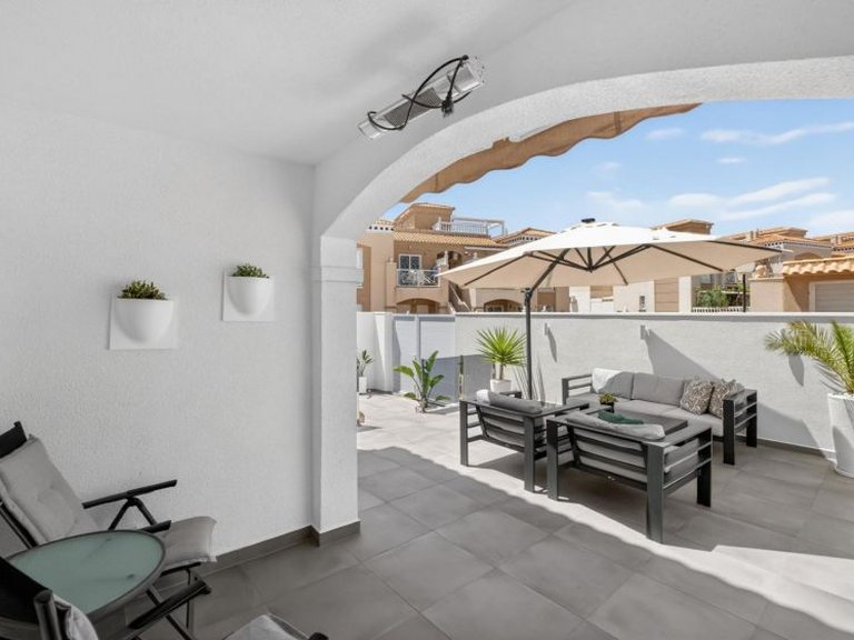Apartment for Sale in Torrevieja, Alicante 27
