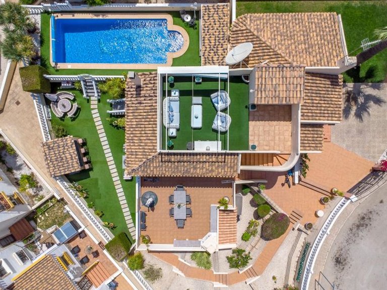 Villa for Sale in Villamartin, Alicante 39