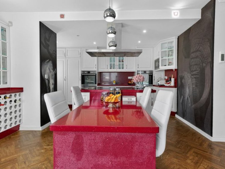 Villa for Sale in Villamartin, Alicante 8