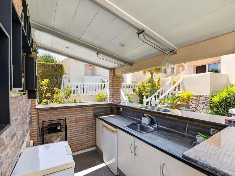 Villa for Sale in Villamartin, Alicante 32