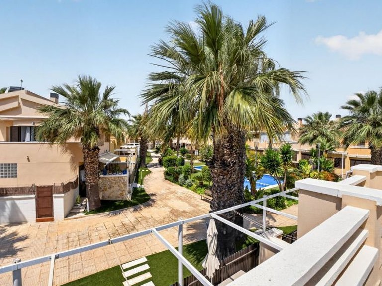 Town House for Sale in Cabo Roig, Alicante 26