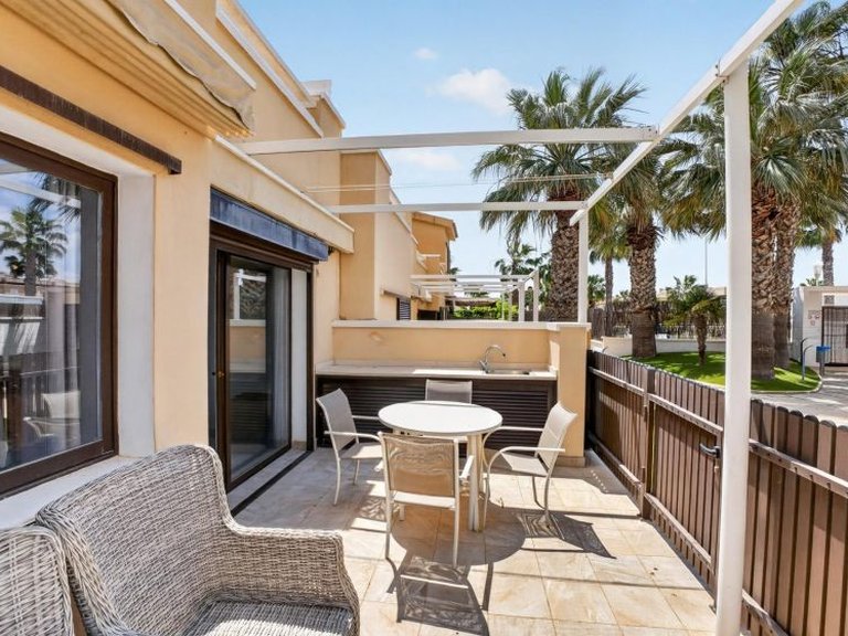 Town House for Sale in Cabo Roig, Alicante 4