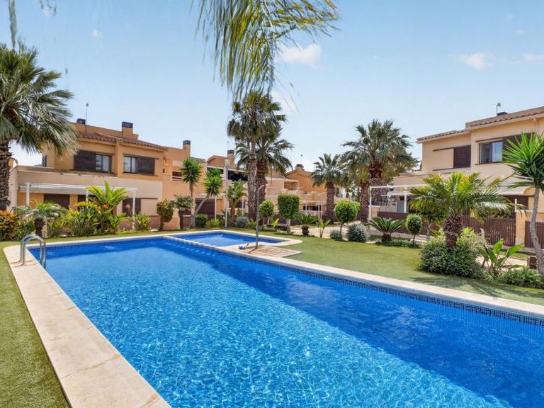 Town House for Sale in Cabo Roig, Alicante 6
