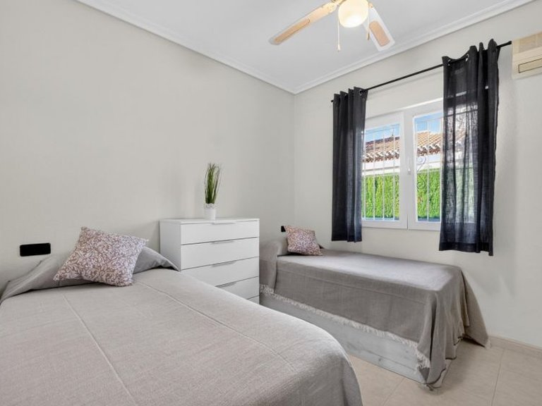 Villa for Sale in Playa Flamenca, Alicante 15