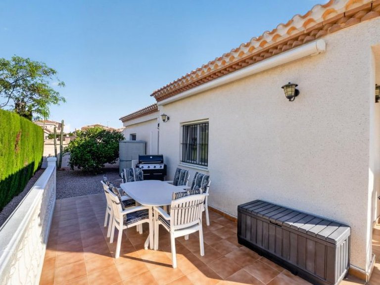 Villa for Sale in Playa Flamenca, Alicante 5