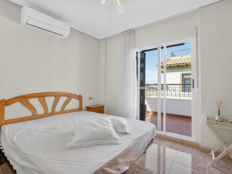 Town House for Sale in Punta Prima, Alicante 17