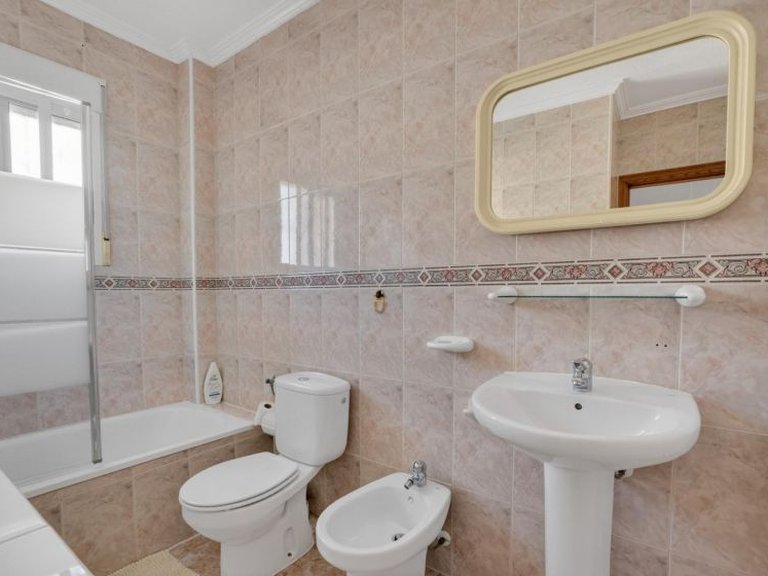 Town House for Sale in Punta Prima, Alicante 18