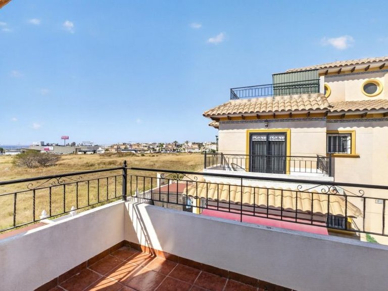 Town House for Sale in Punta Prima, Alicante 19