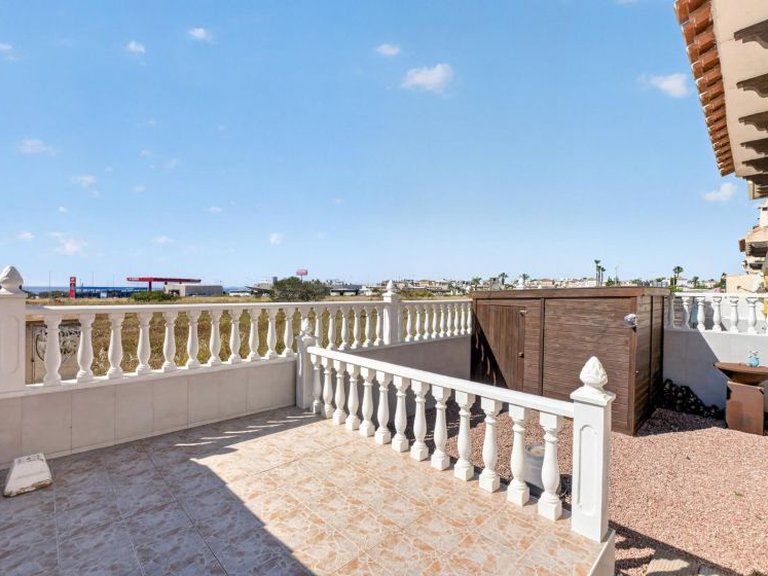 Town House for Sale in Punta Prima, Alicante 4