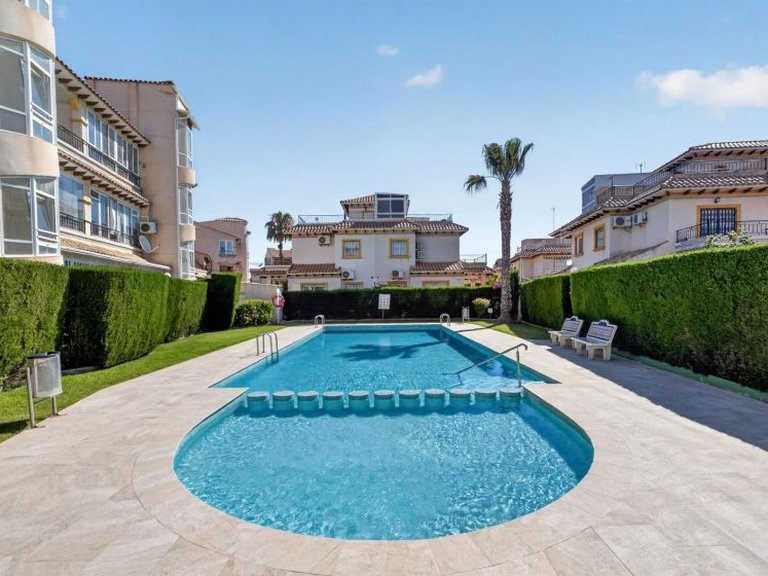 Town House for Sale in Punta Prima, Alicante 25