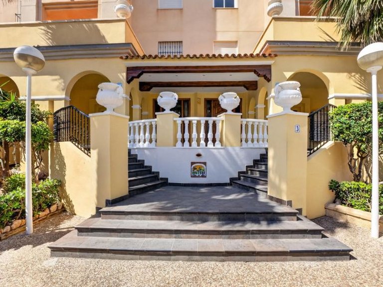 Apartment for Sale in Torrevieja, Alicante 28