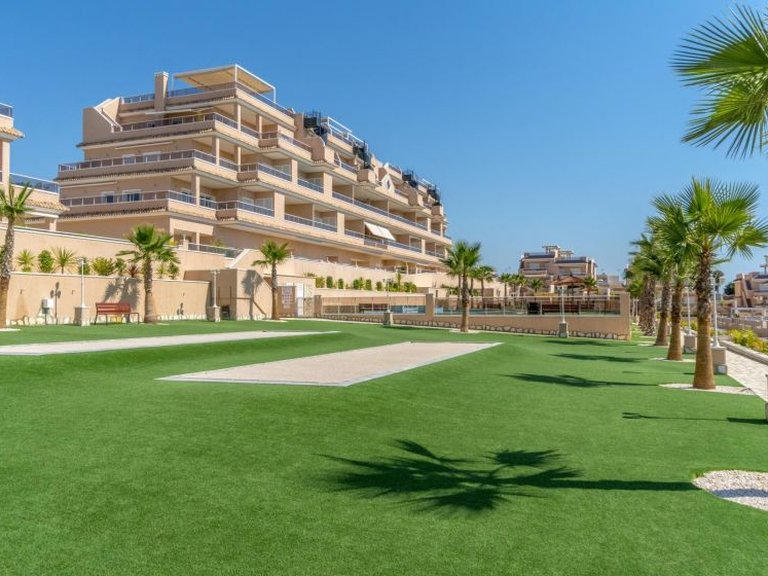 Apartment for Sale in Punta Prima, Alicante 37