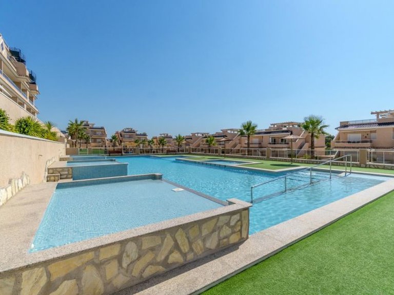 Apartment for Sale in Punta Prima, Alicante 38