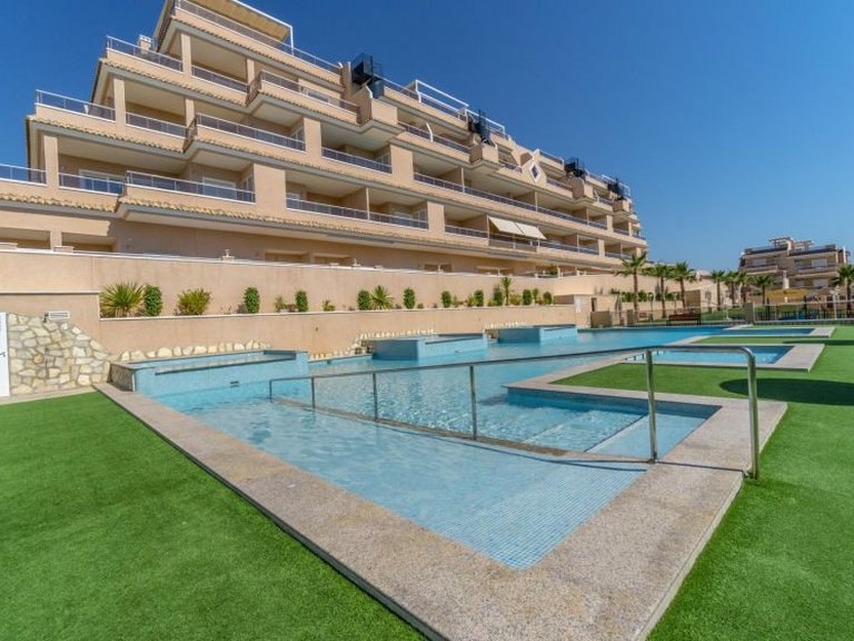 Apartment for Sale in Punta Prima, Alicante 41