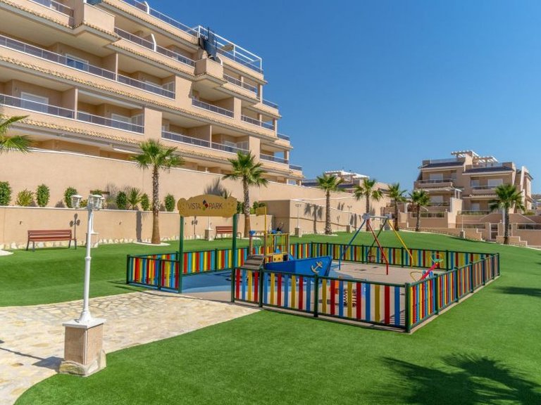 Apartment for Sale in Punta Prima, Alicante 33