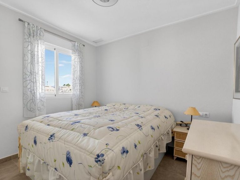 Apartment for Sale in Punta Prima, Alicante 18