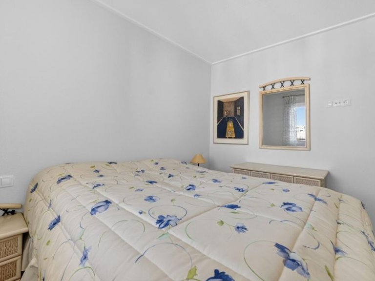 Apartment for Sale in Punta Prima, Alicante 19