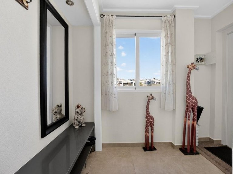 Apartment for Sale in Punta Prima, Alicante 20