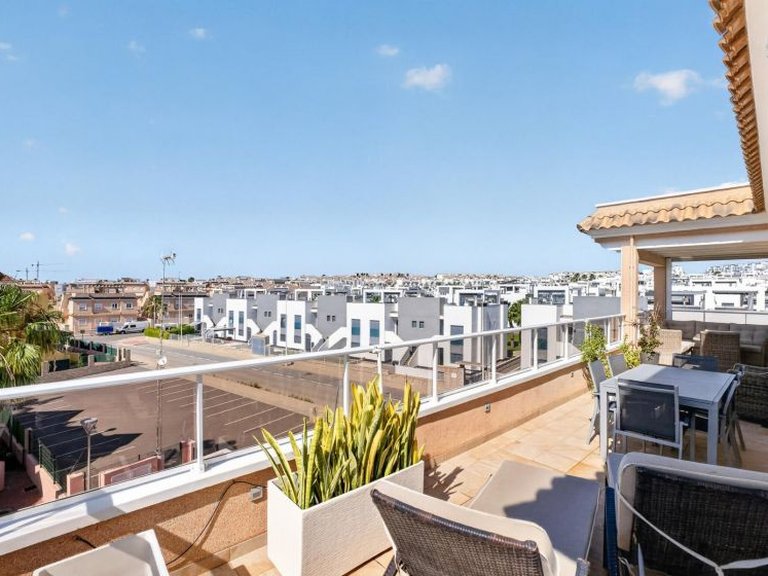 Apartment for Sale in Punta Prima, Alicante 31