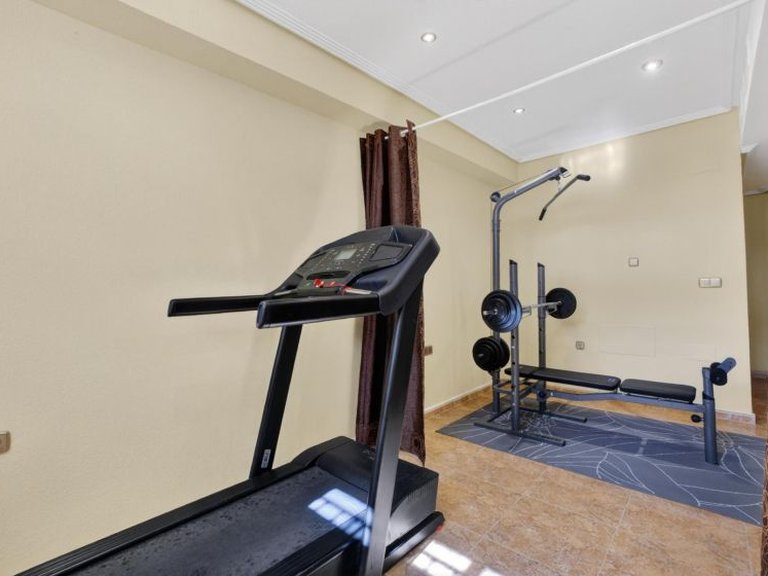 Villa for Sale in La Zenia, Alicante 20