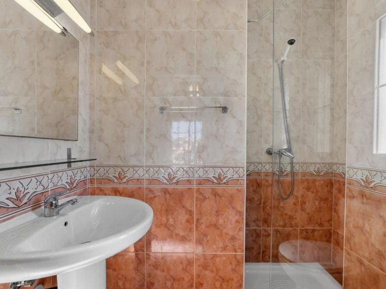 Villa for Sale in La Zenia, Alicante 31