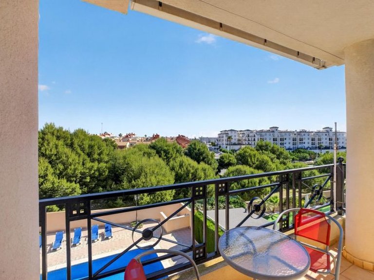 Villa for Sale in La Zenia, Alicante 36
