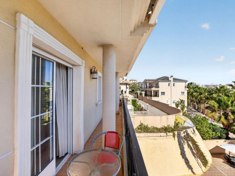 Villa for Sale in La Zenia, Alicante 37