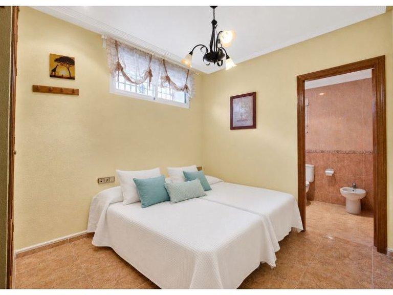 Villa for Sale in La Zenia, Alicante 24