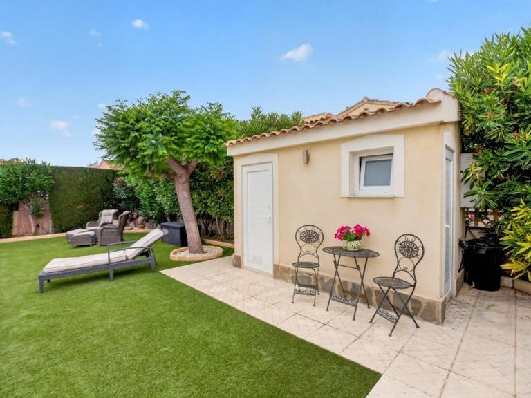 Villa for Sale in La Florida, Alicante 21