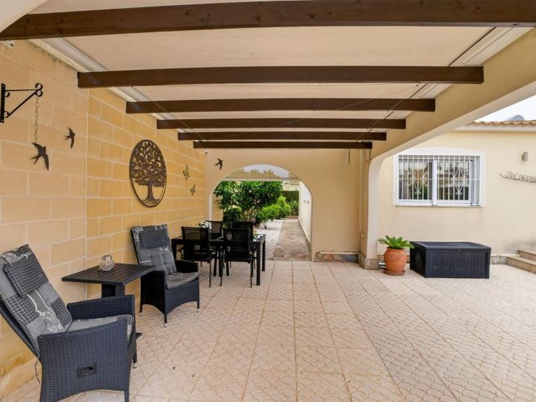 Villa for Sale in La Florida, Alicante 4