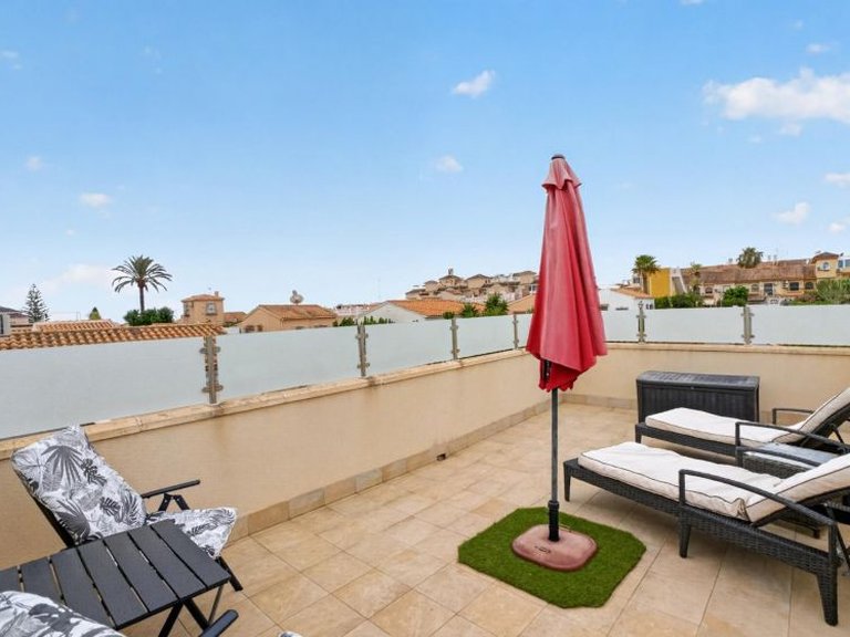 Villa for Sale in La Florida, Alicante 25