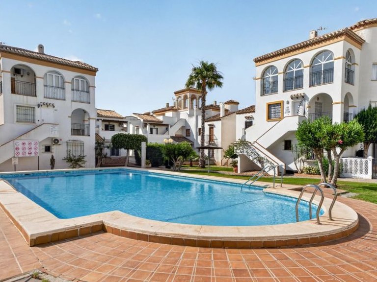 Apartment for Sale in Playa Flamenca, Alicante 26