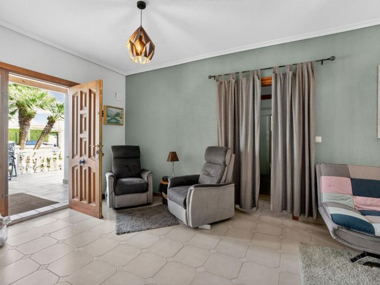 Apartment for Sale in Playa Flamenca, Alicante 10