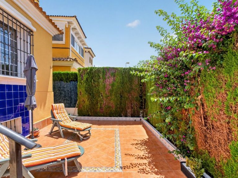 Villa for Sale in Los Altos, Alicante 30