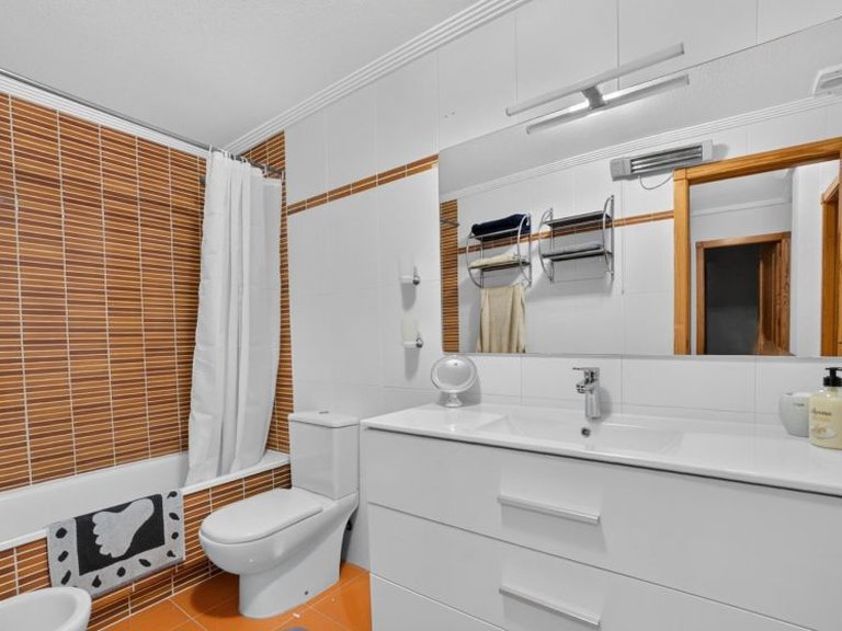 Town House for Sale in Playa Flamenca, Alicante 14