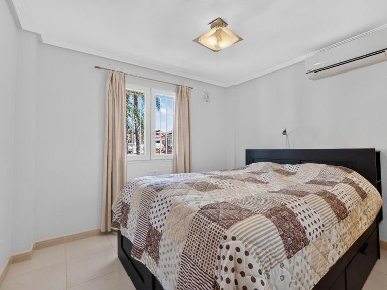 Town House for Sale in Playa Flamenca, Alicante 15