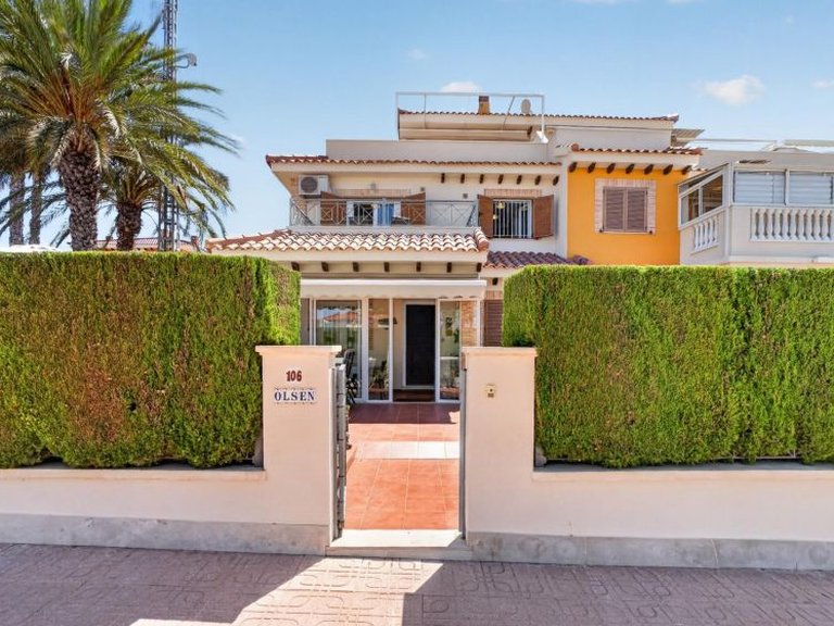Town House for Sale in Playa Flamenca, Alicante 28