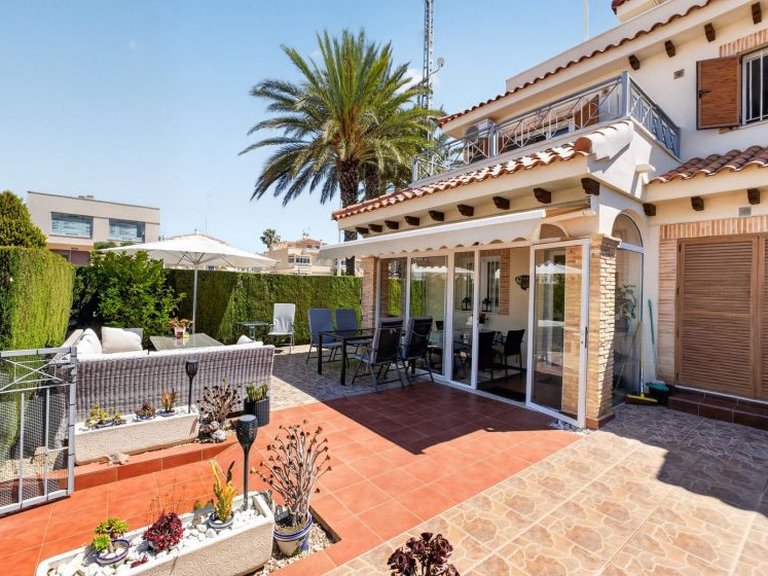 Town House for Sale in Playa Flamenca, Alicante 31
